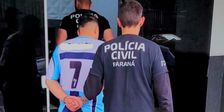 Polícia Civil prende criminoso que roubava celulares de pedestres na rua