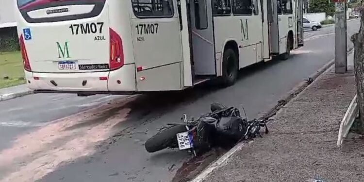 Motociclista fica gravemente ferido em acidente na Rodovia João Leopoldo Jacomel
