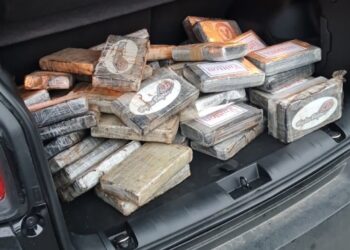 PRF apreende 65 quilos de cocaína em São José dos Pinhais