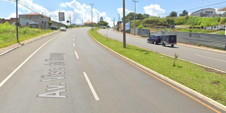 Em competição de carrinho de rolimã no Paraná, atleta perde controle, colide em poste e morre