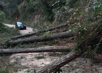 DER-PR divulga novos trechos de estradas afetados pelas chuvas