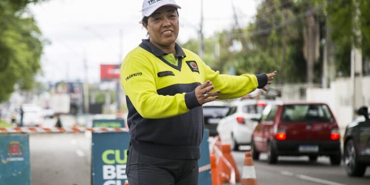 Avanço das obras do Novo Inter 2 vão exigir bloqueios totais em ruas do Capão da Imbuia e Fanny, em Curitiba