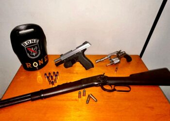 RONE prende foragido com 4 mandados de prisão em aberto e ainda encontra armas