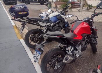 Criminosos em moto dão fuga de cinema, mas são pegos pela Guarda Municipal em Curitiba