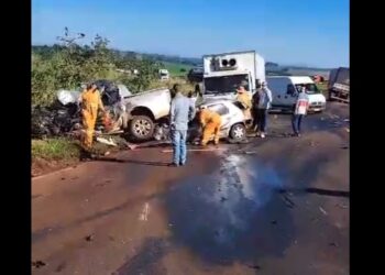 Acidente deixa dois mortos e dois gravemente feridos na PR-445
