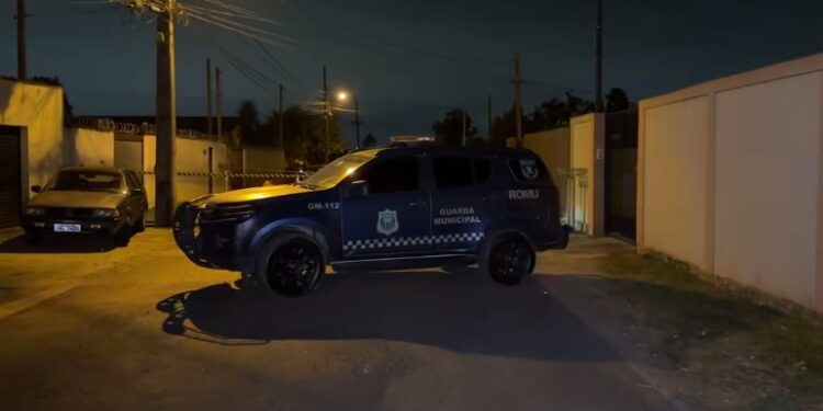 Mulher é assassinada na frente das amigas, na RMC