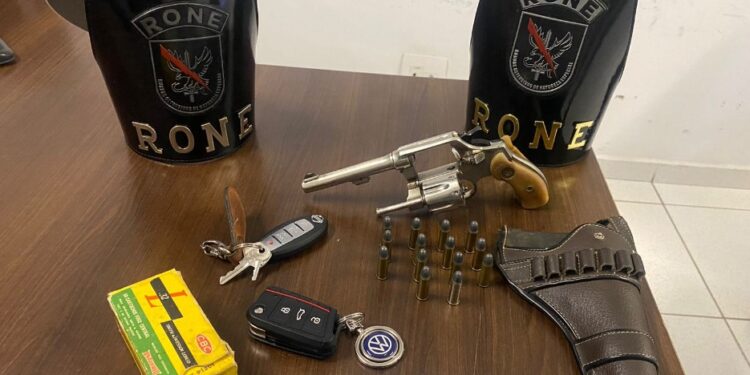 RONE recupera dois veículos roubados e detém trio na região metropolitana de Curitiba