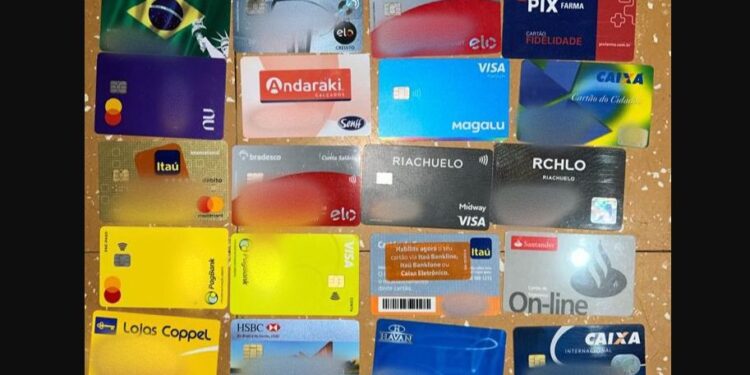 Polícia Civil deflagra “Operação Consignados” e prende advogado investigado por liderar de organização criminosa especializada em fraudes bancárias