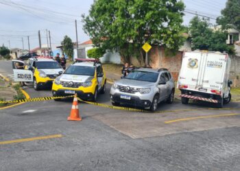 Mulher é assassinada a facadas na RMC