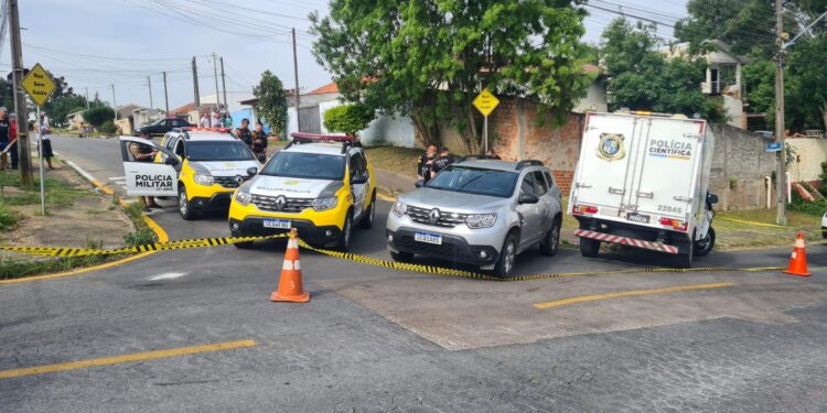 Mulher é assassinada a facadas na RMC