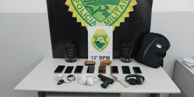 Trio é preso em flagrante após roubo a passageiros de ligeirão em Curitiba