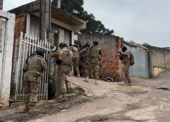 PRF e Polícia Civil vão a caça de quadrilha especializada em roubo de cargas