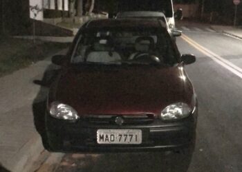 PM recupera Corsinha 95 em Colombo e motorista é detido