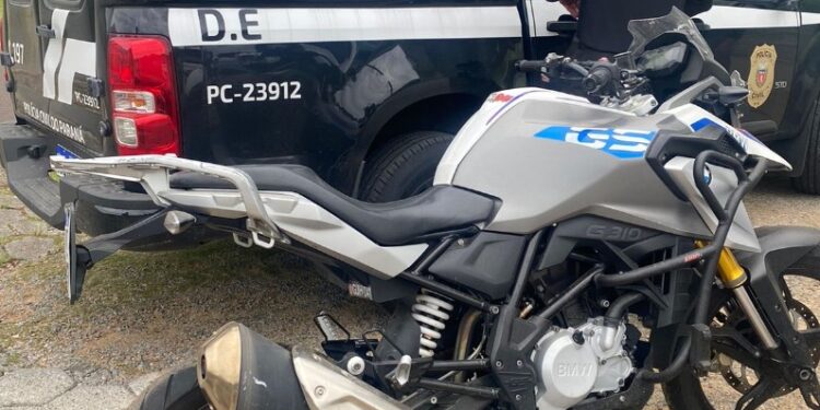 Polícia Civil do Paraná realiza busca e apreensão em residência de influencer que divulgava o jogo do Tigrinho