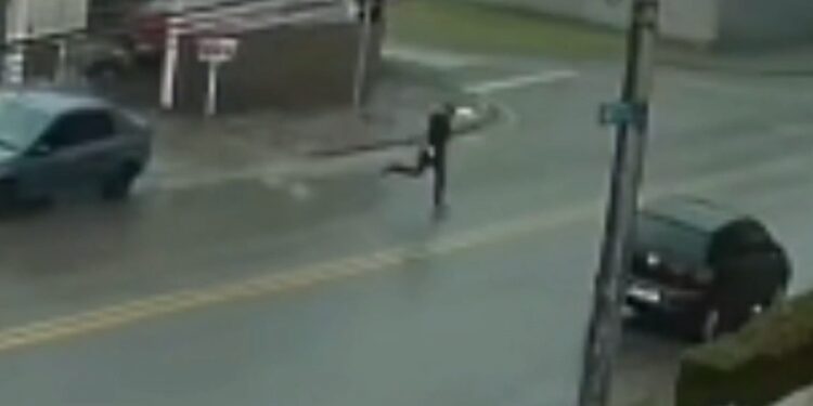 Divisão de Homicídios realiza operação para prender envolvidos em assassinato em Curitiba