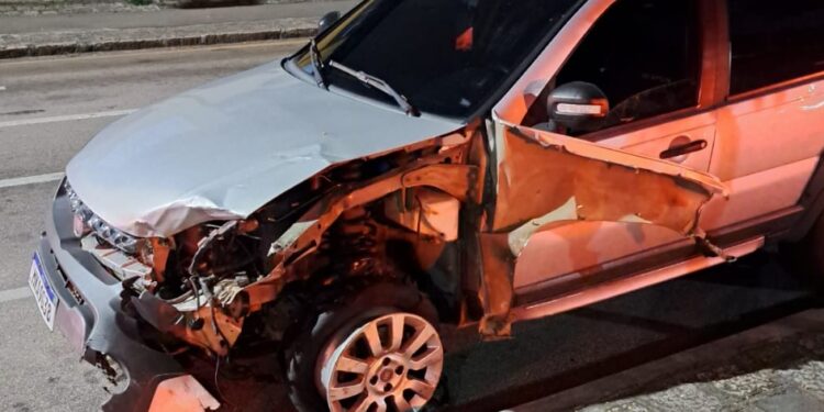 Após provocar vários acidentes, motorista com sinais de embriaguez é preso em Curitiba