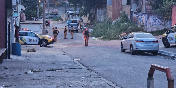 Jovem é executado com vários tiros no Parolin