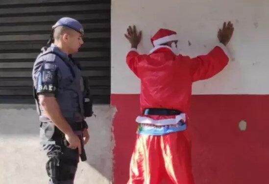Papai Noel é preso em SP