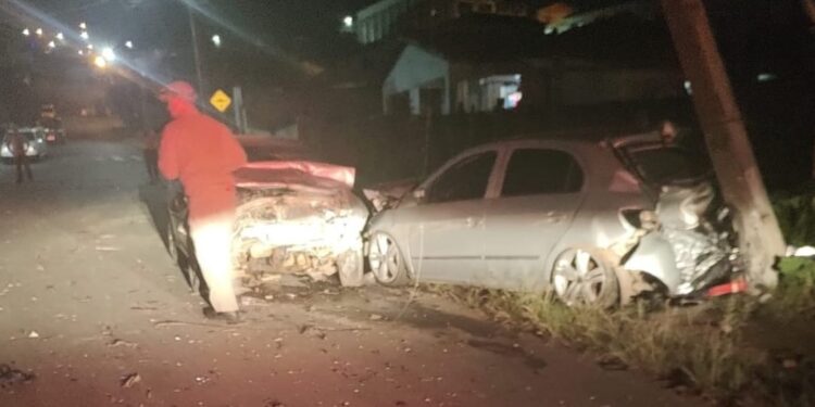 Menino de 12 anos morre após ser atingido por carro desgovernado em Rio Branco do Sul