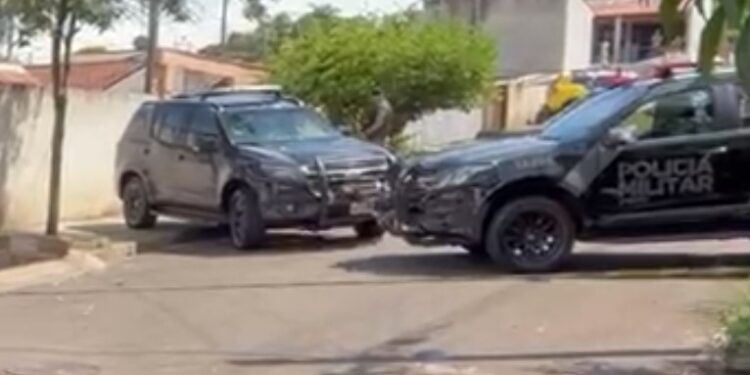 Policiais do K9 trocam tiros e foragido tomba em confronto, veja o vídeo