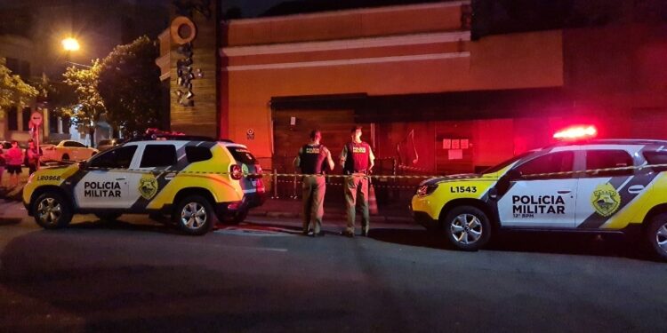 Ministério Público denuncia por feminicídio motivado por transfobia homem que matou mulher trans a facadas em Curitiba