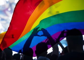 Anúncio do Vaticano: Bênçãos a casais do mesmo sexo permitidas pelo Papa Francisco