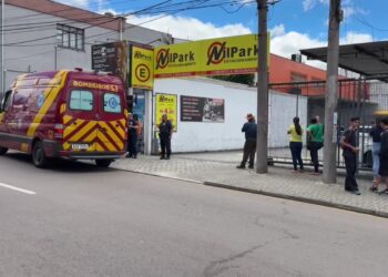 Homem é morto a tiros em estacionamento de São José dos Pinhais