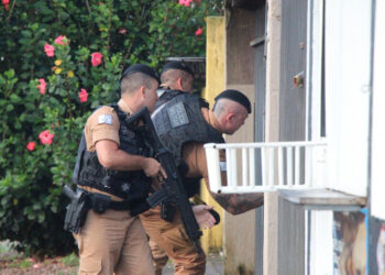 PMPR prende cinco pessoas ligadas ao tráfico de drogas em rodovias no Paraná