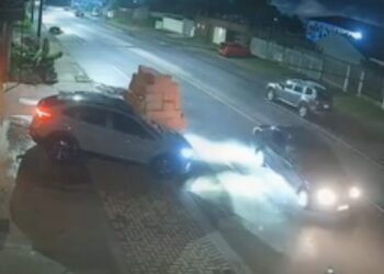 Guerra no litoral do Paraná: Câmera registrou atentado com tiros de fuzil em Paranaguá, veja o vídeo