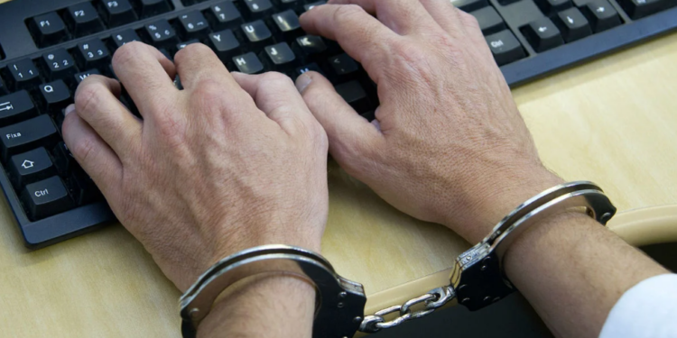 Liberdade de Expressão vs. Injúria e Difamação: O Debate sobre Opiniões Desfavoráveis não Punidas