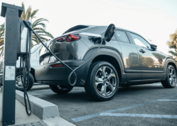 Carros elétricos poderão ficar até R$ 40 mil mais caros em 2024