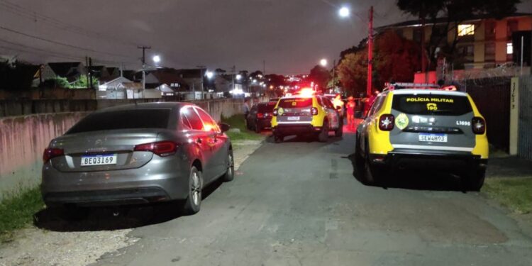 Rapaz é executado com 17 tiros no bairro Guaíra em Curitiba