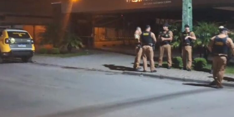 Indivíduo em bicicleta tenta explodir cofre de caixa eletrônico na RMC