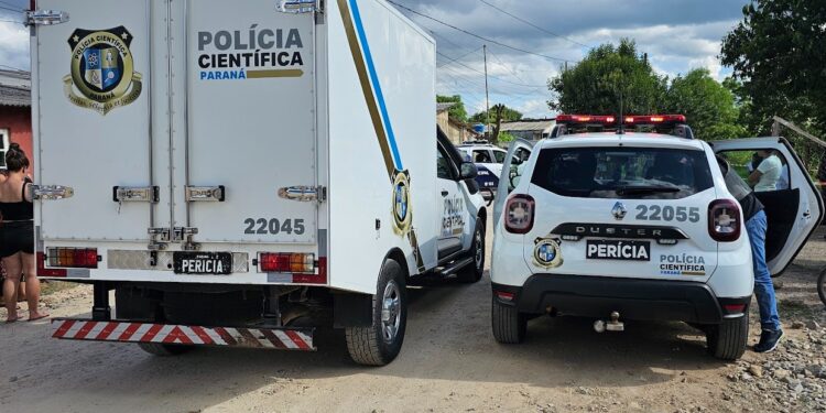 Homem é retirado de carro e executado a tiros no Caximba
