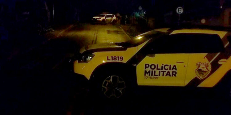 Polícia recupera carro roubado e criminoso morre em confronto