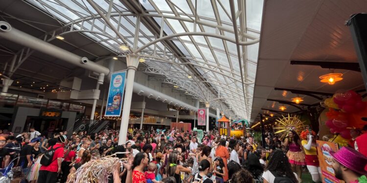 Tradicional Bailinho de Carnaval do Shopping Estação já tem data marcada