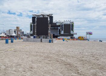 Com excesso de chuvas, shows do final de semana do Litoral foram cancelados