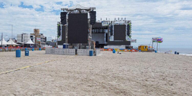 Com excesso de chuvas, shows do final de semana do Litoral foram cancelados