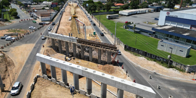 BR-376 terá bloqueios em São José dos Pinhais para transporte de vigas neste final de semana