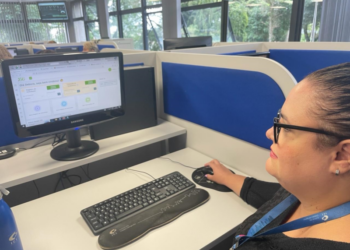 Pedidos inusitados à Central 156 em Curitiba incluem relato de OVNIs e sucuri gigante