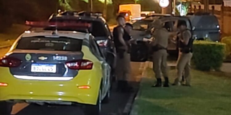 Dupla invade empresa e tomba em confronto com a ROTAM em Curitiba
