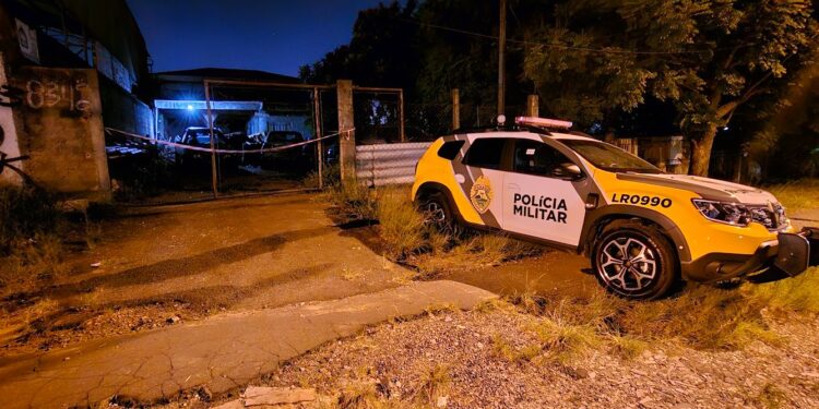 Homem é executado a tiros na Vila Barigui em Curitiba