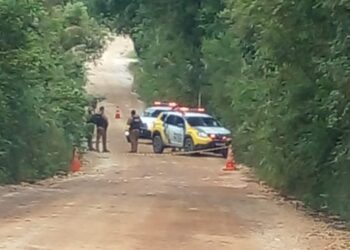 Corpo é encontrado enrolado em coberta e amarrado em Almirante Tamandaré