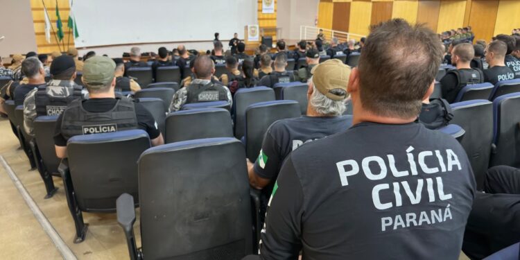 Forças de segurança deflagram megaoperação contra organização criminosa no Paraná
