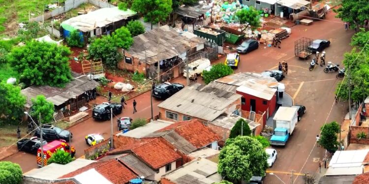 Confronto com a CHOQUE; tiroteio na Rua da Alegria termina com 6 mortos