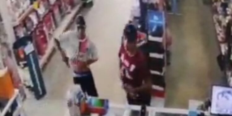 Criminoso que assaltou comércio na região metropolitana de Curitiba tomba em confronto com a RONE