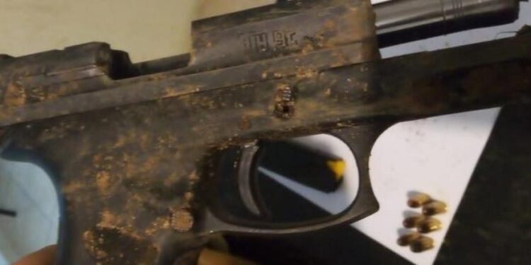 Oficial de Justiça é assassinado a tiros pelo filho na RMC