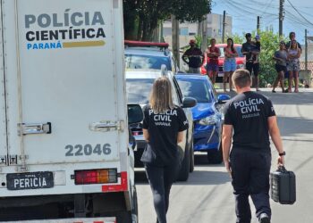 Idosa é encontrada morta e filho armado de faca é baleado pela PM ao partir para cima da equipe