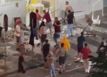 Briga generalizada envolvendo cerca de 100 pessoas mobiliza várias equipes da PM em Curitiba