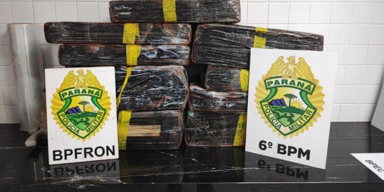 Polícia Militar detém dupla e apreende 133 quilos de maconha